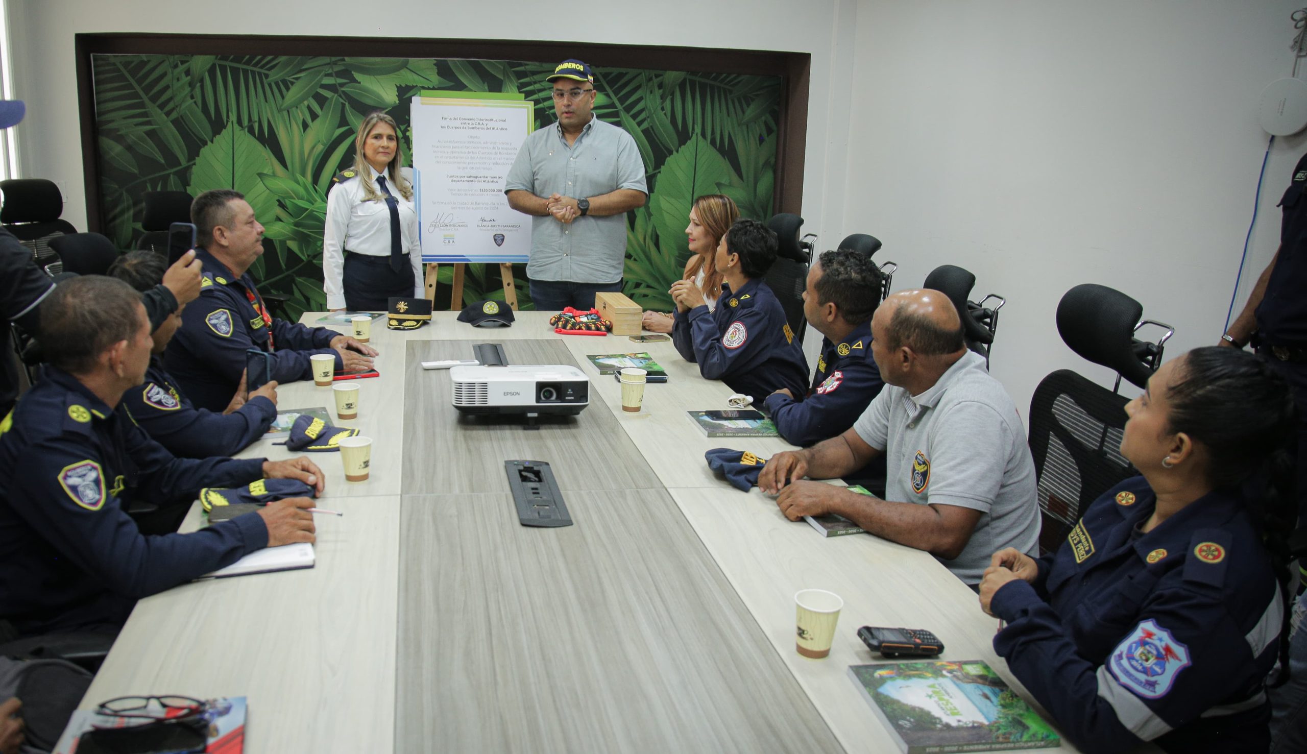 C.R.A. y los Cuerpos de Bomberos del Atlántico, firman convenio histórico para el Departamento